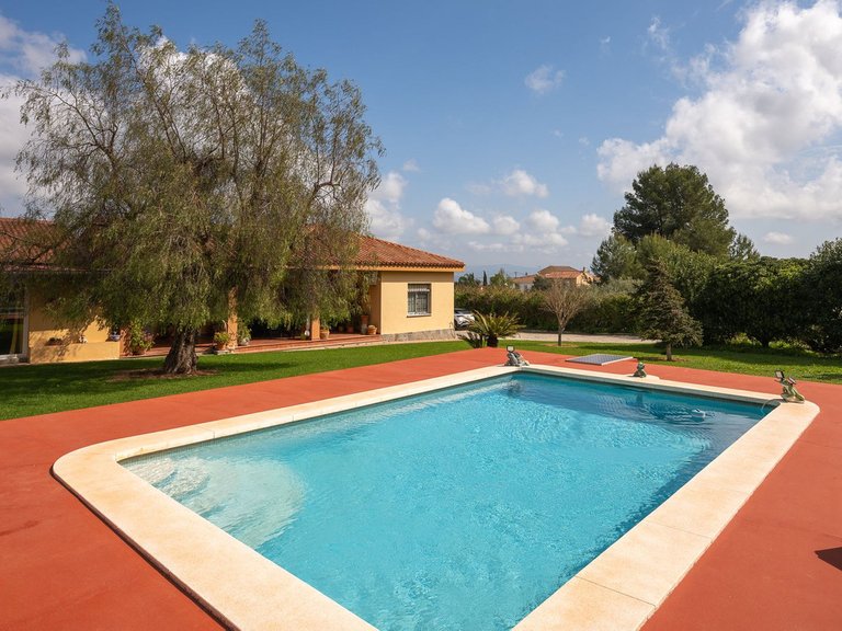 Villa for Sale in Alhaurín El Grande, Malaga 3