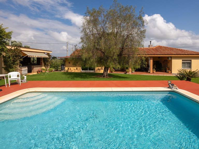 Villa for Sale in Alhaurín El Grande, Malaga 4