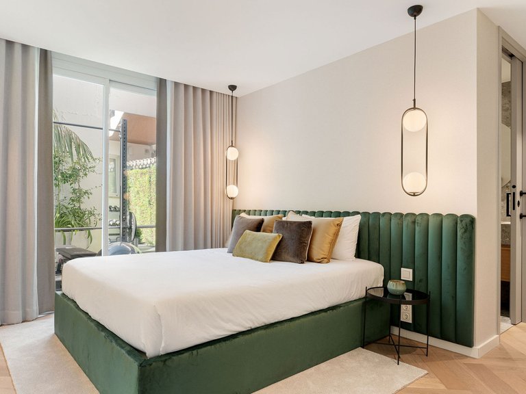 Town House for Sale in The Golden Mile, Malaga 15