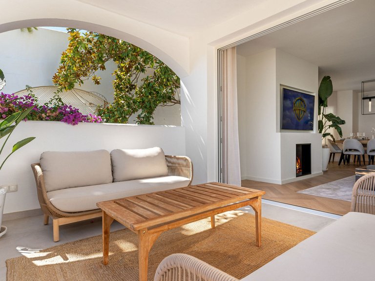 Town House for Sale in The Golden Mile, Malaga 36