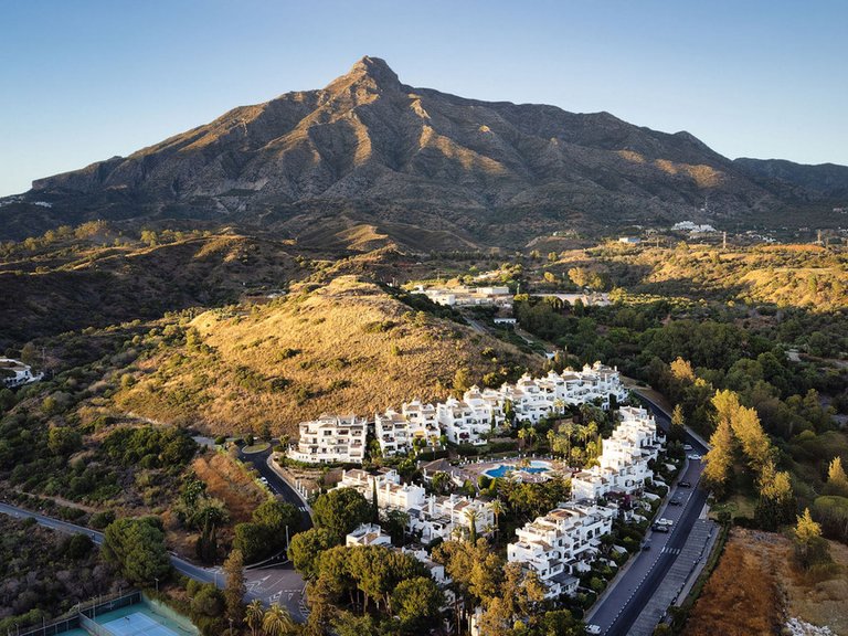 Town House for Sale in The Golden Mile, Malaga 37