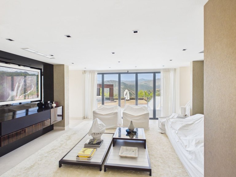 Villa for Sale in La Zagaleta, Malaga 21