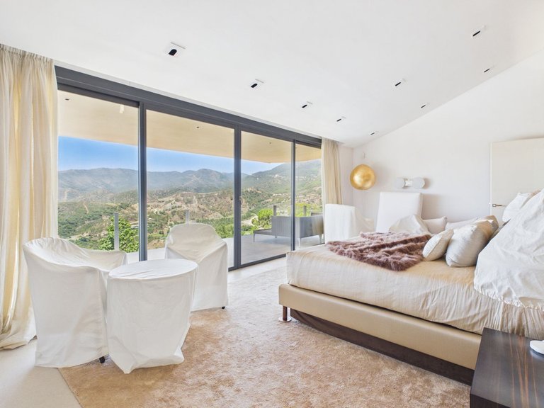 Villa for Sale in La Zagaleta, Malaga 3