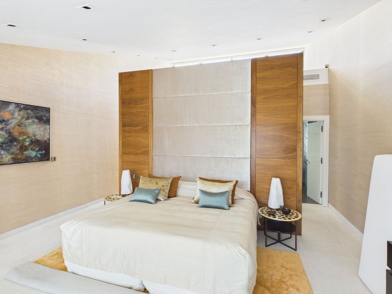 Villa for Sale in La Zagaleta, Malaga 35