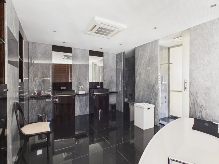 Villa for Sale in La Zagaleta, Malaga 41