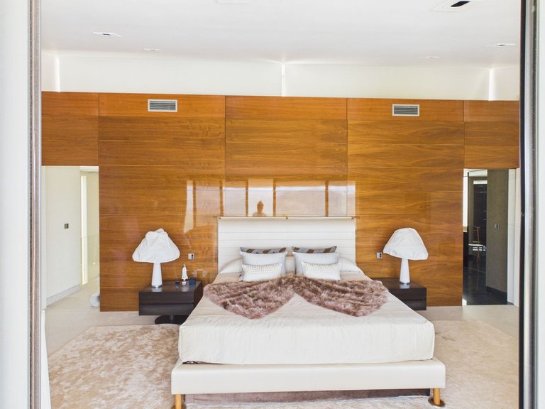 Villa for Sale in La Zagaleta, Malaga 42
