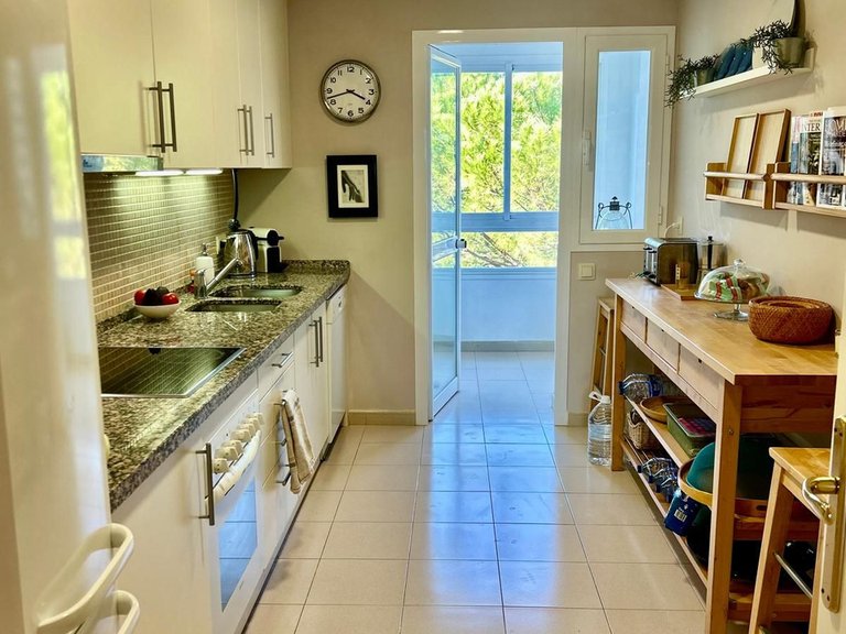Apartment for Sale in La Quinta, Malaga 12