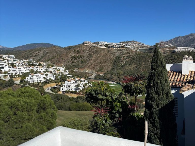 Apartment for Sale in La Quinta, Malaga 29