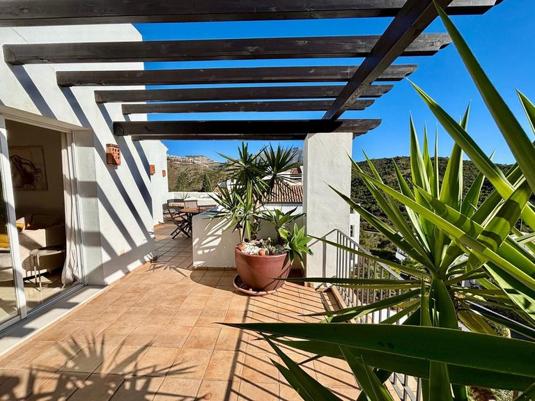 Apartment for Sale in La Quinta, Malaga 3