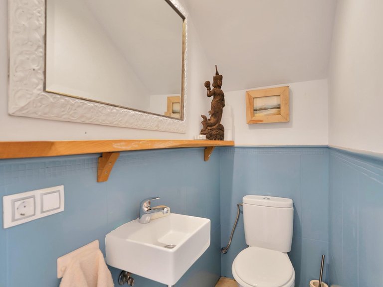 Villa for Sale in Nagüeles, Malaga 12
