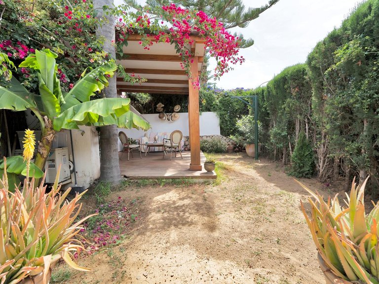 Villa for Sale in Nagüeles, Malaga 17