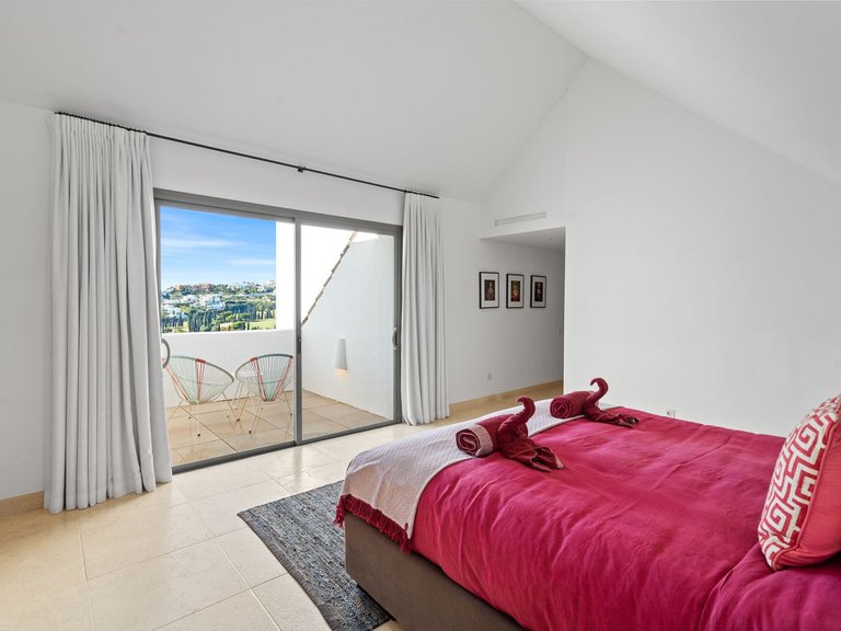 Apartment for Sale in Los Flamingos, Malaga 14