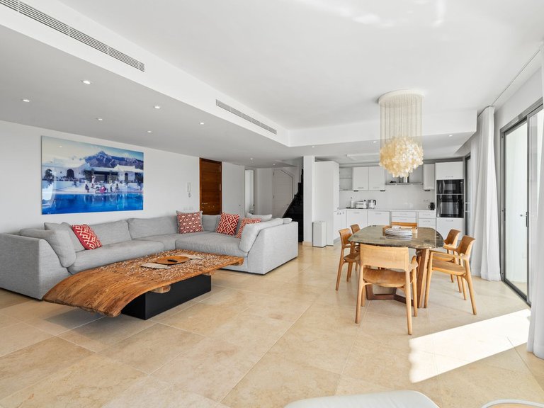 Apartment for Sale in Los Flamingos, Malaga 4