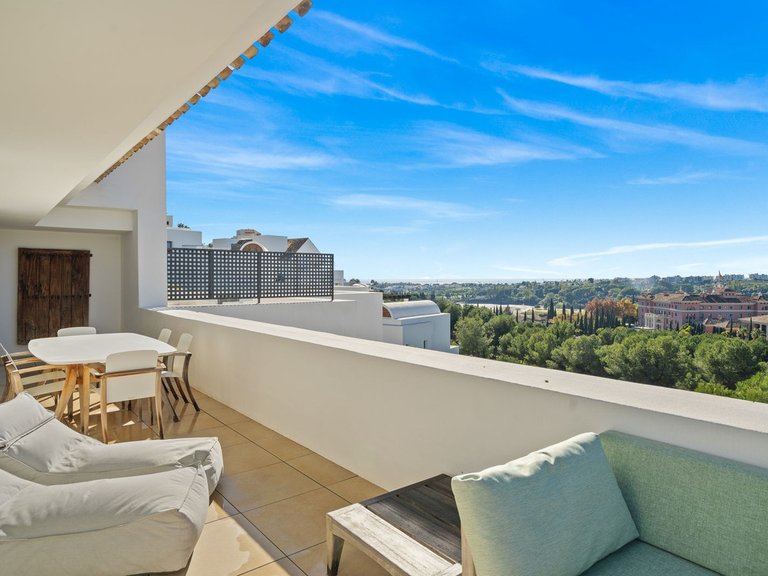 Apartment for Sale in Los Flamingos, Malaga 7