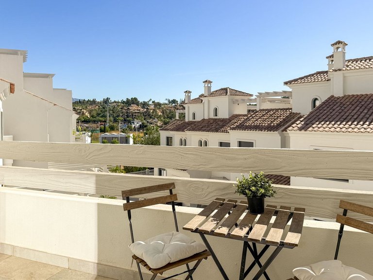 Villa for Sale in El Paraiso, Malaga 27