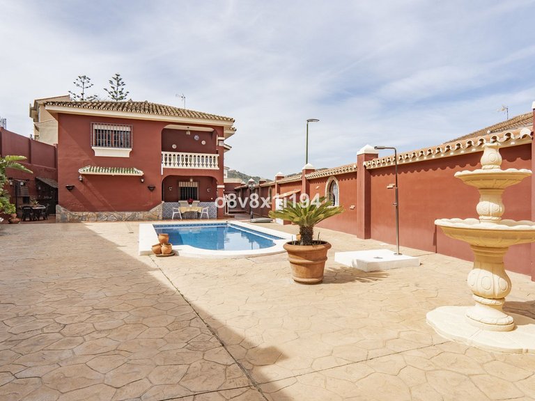 Villa for Sale in Ciudad Jardín, Malaga 1