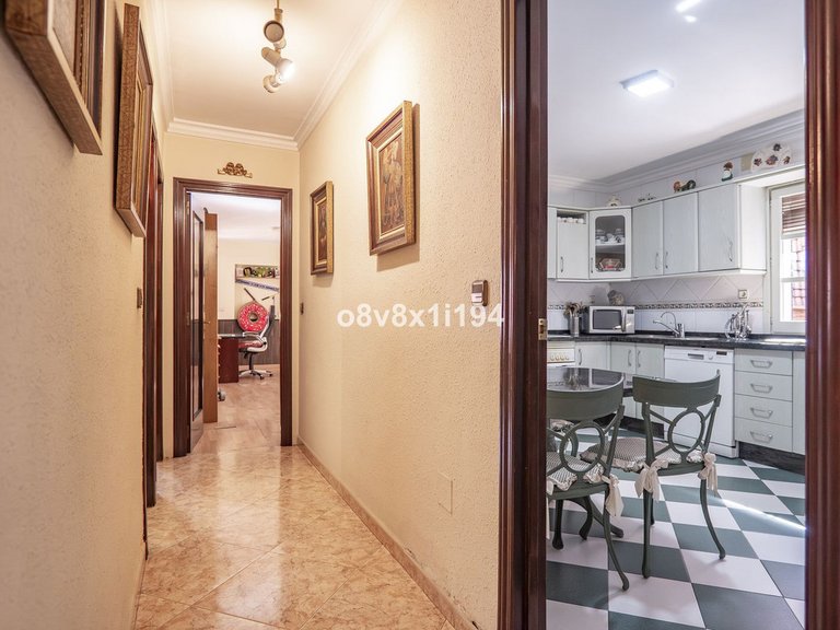Villa for Sale in Ciudad Jardín, Malaga 14
