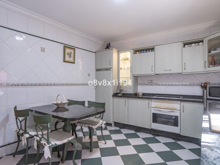 Villa for Sale in Ciudad Jardín, Malaga 16