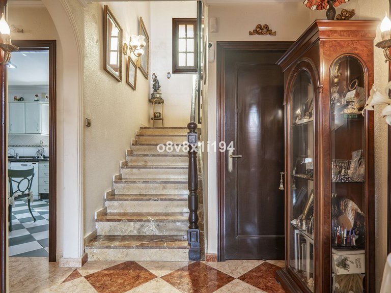Villa for Sale in Ciudad Jardín, Malaga 24