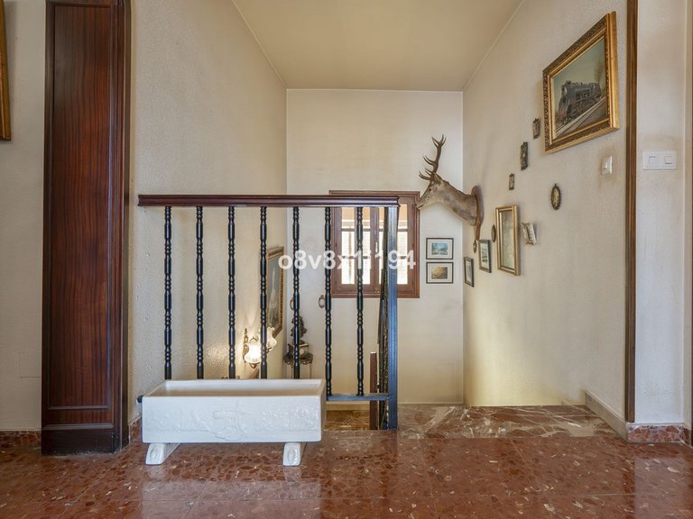 Villa for Sale in Ciudad Jardín, Malaga 26