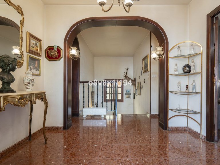 Villa for Sale in Ciudad Jardín, Malaga 27