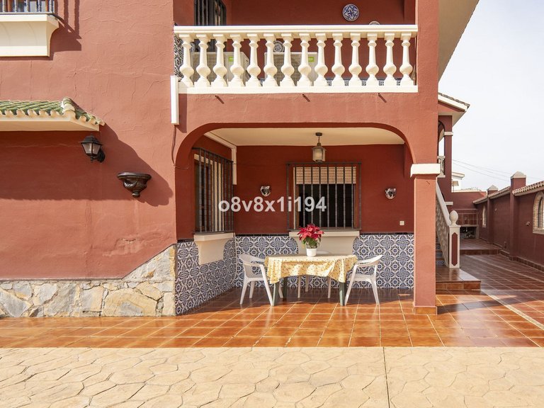 Villa for Sale in Ciudad Jardín, Malaga 3