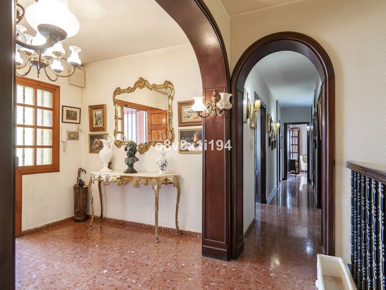 Villa for Sale in Ciudad Jardín, Malaga 31