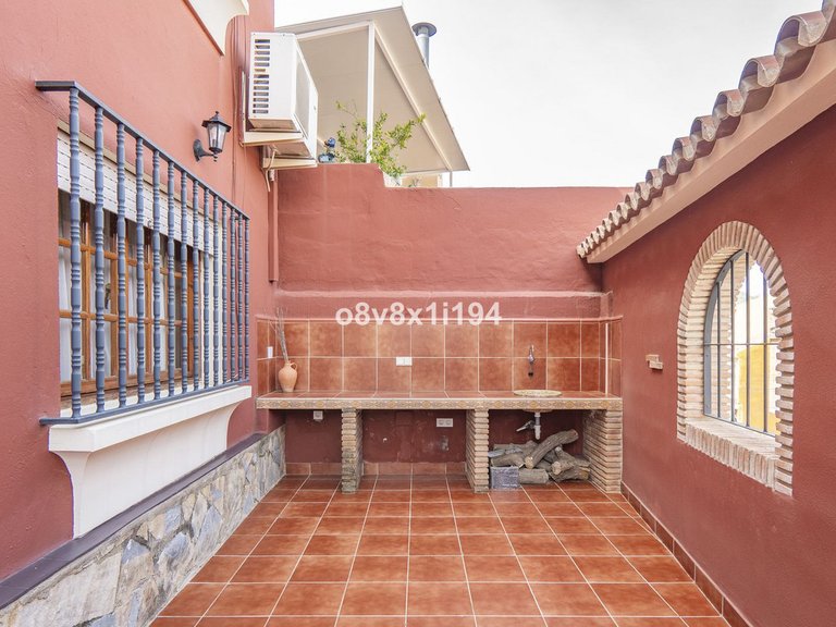 Villa for Sale in Ciudad Jardín, Malaga 48