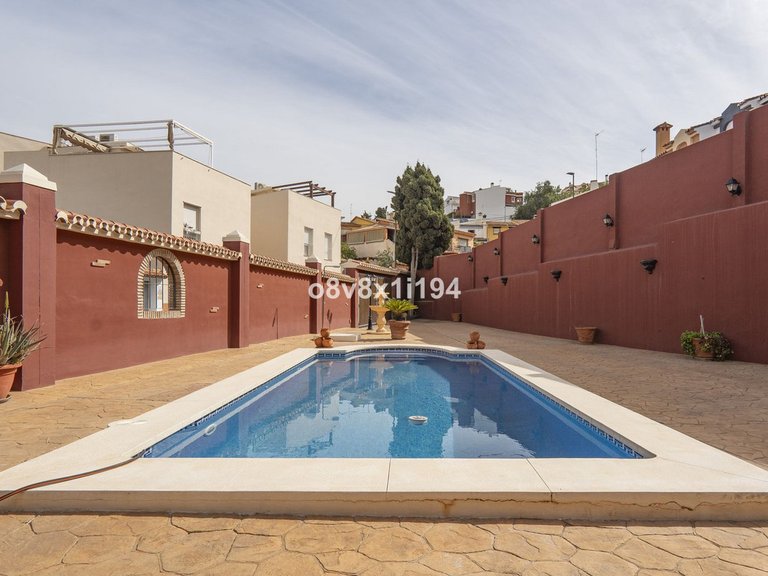Villa for Sale in Ciudad Jardín, Malaga 50