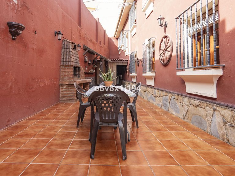 Villa for Sale in Ciudad Jardín, Malaga 52