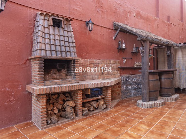Villa for Sale in Ciudad Jardín, Malaga 53
