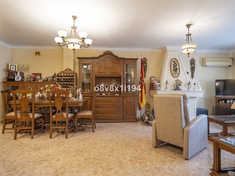 Villa for Sale in Ciudad Jardín, Malaga 8