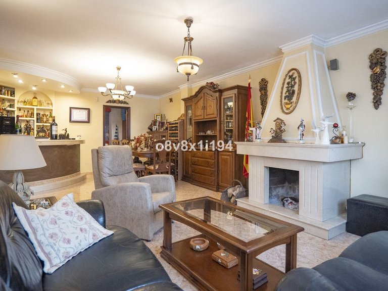 Villa for Sale in Ciudad Jardín, Malaga 9