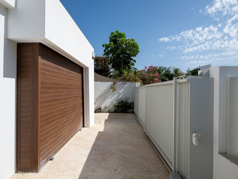 Villa for Sale in Marbesa, Malaga 12