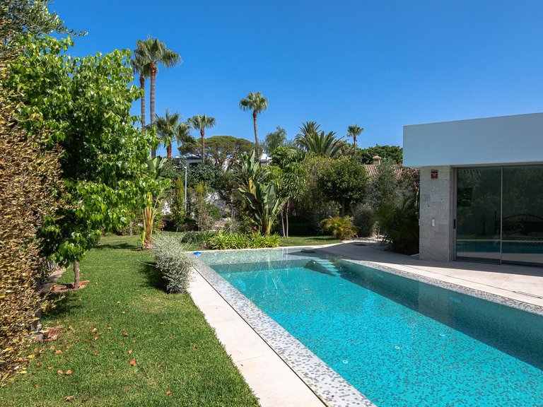 Villa for Sale in Marbesa, Malaga 14