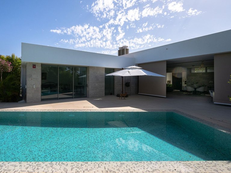 Villa for Sale in Marbesa, Malaga 25