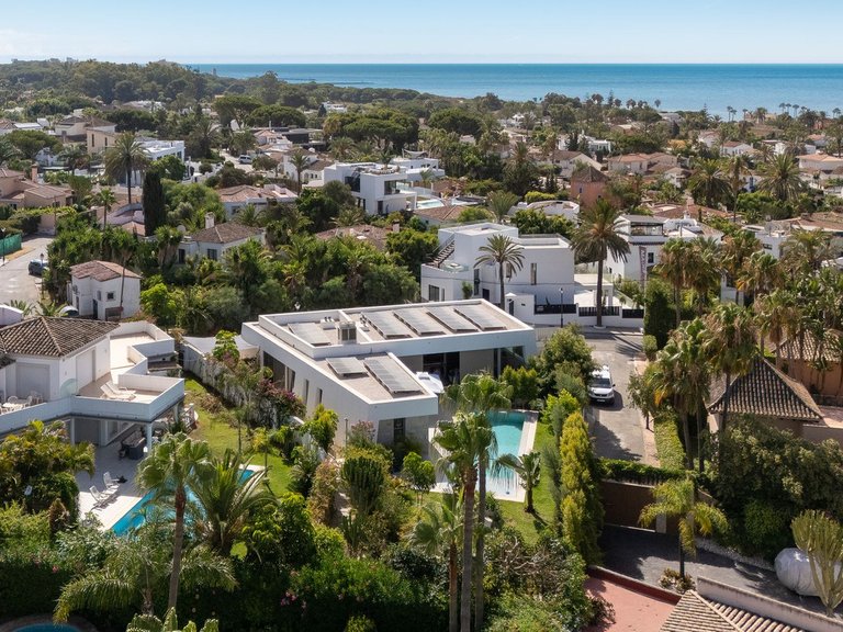 Villa for Sale in Marbesa, Malaga 52