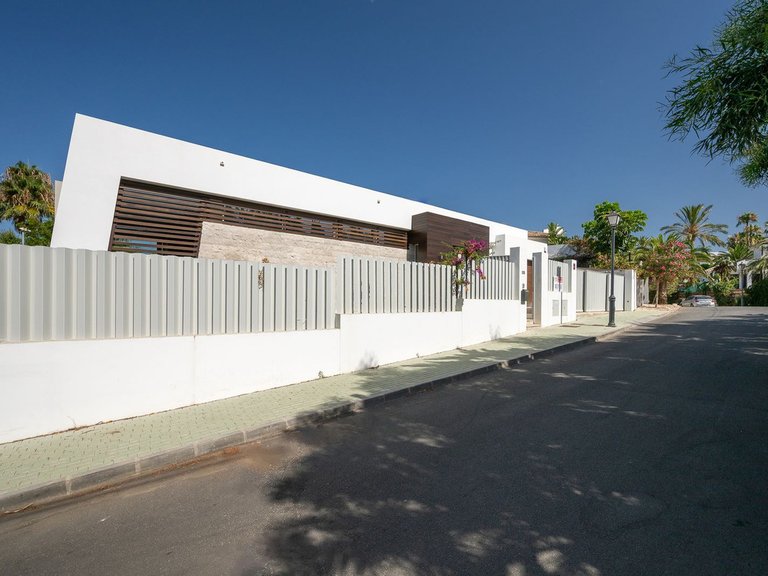 Villa for Sale in Marbesa, Malaga 8