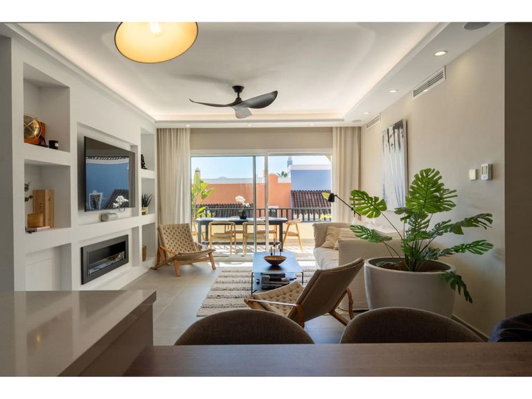 Villa for Sale in Nueva Andalucía, Malaga 15