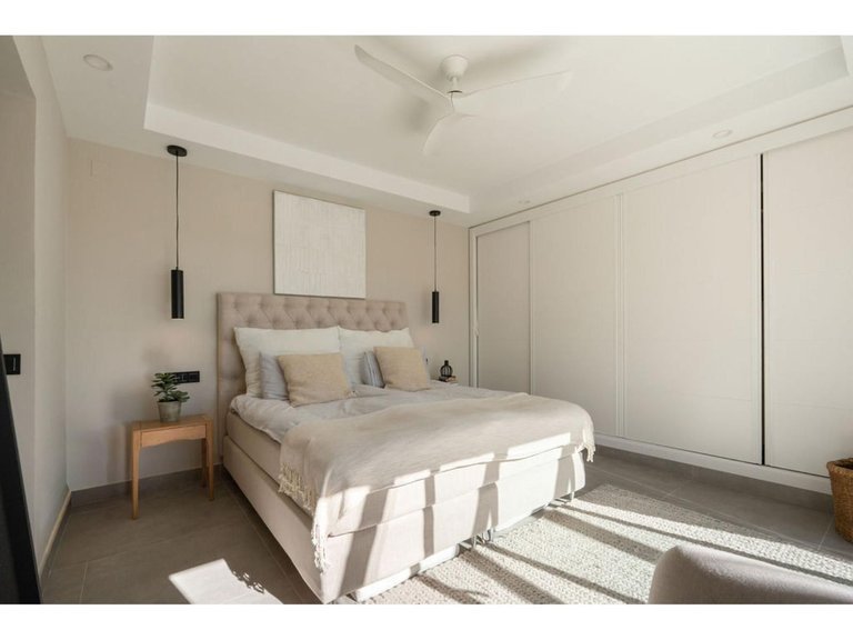 Villa for Sale in Nueva Andalucía, Malaga 25