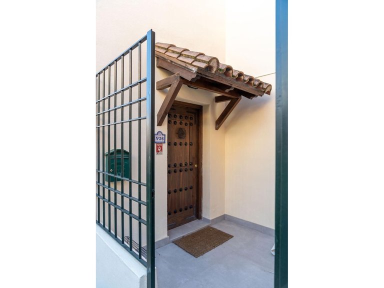 Villa for Sale in Nueva Andalucía, Malaga 37
