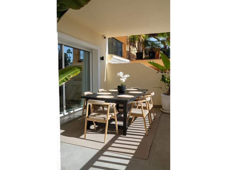 Villa for Sale in Nueva Andalucía, Malaga 5