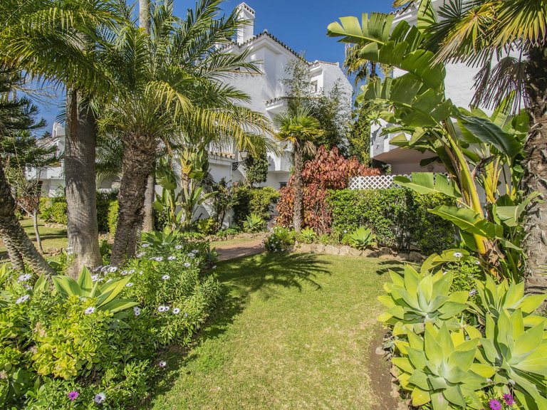 Apartment for Sale in Nueva Andalucía, Malaga 5