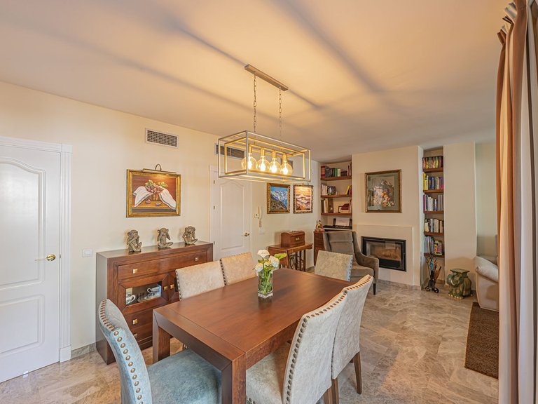 Apartment for Sale in Nueva Andalucía, Malaga 6