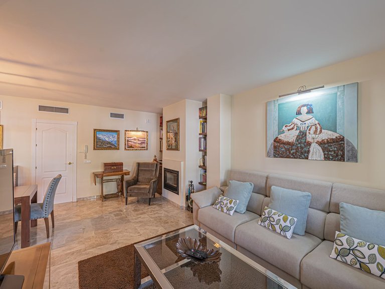 Apartment for Sale in Nueva Andalucía, Malaga 8