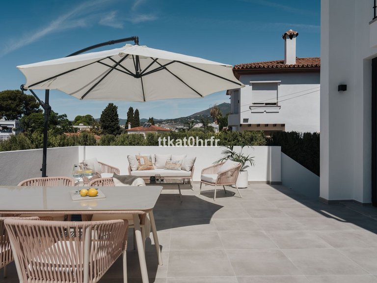 Villa for Sale in Nueva Andalucía, Malaga 14