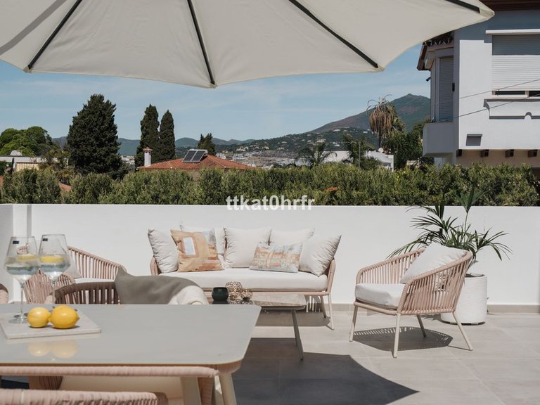 Villa for Sale in Nueva Andalucía, Malaga 17