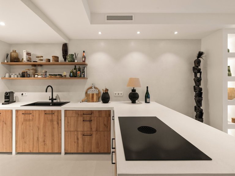Villa for Sale in The Golden Mile, Malaga 10