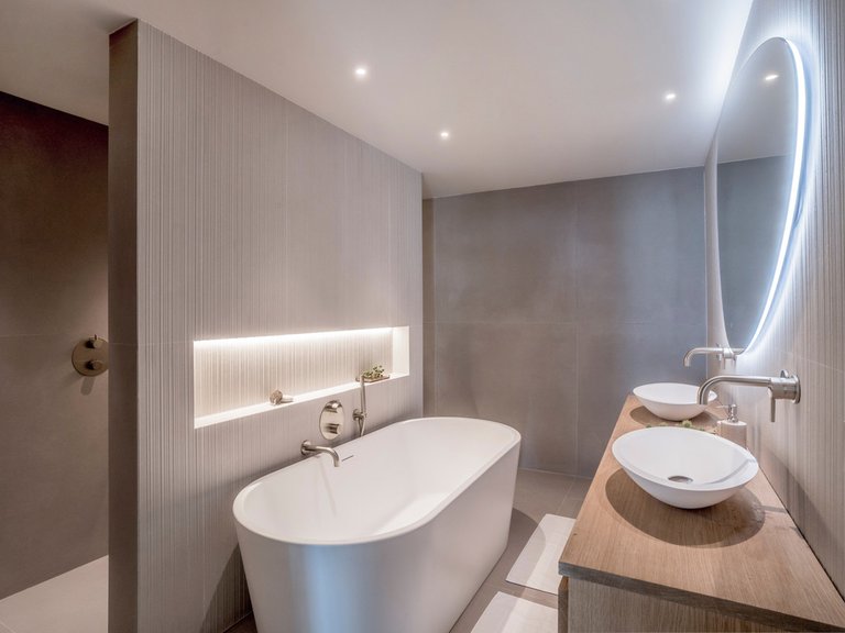 Apartment for Sale in Nueva Andalucía, Malaga 24