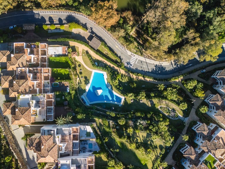 Apartment for Sale in Nueva Andalucía, Malaga 31